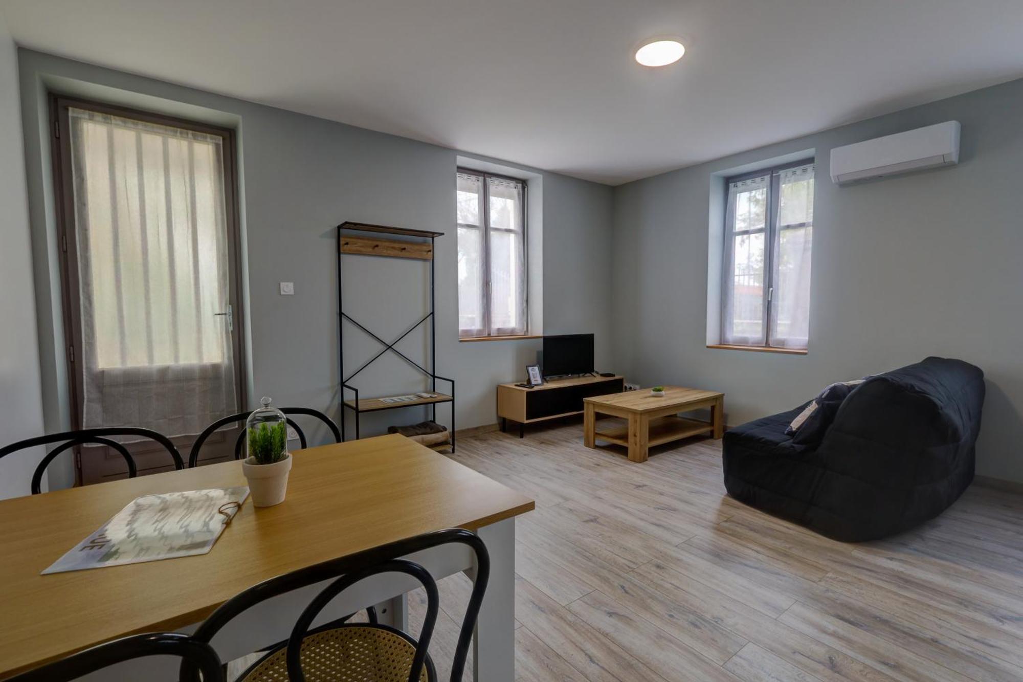 Appartement Le Westy 1 à Hieres-Sur-Amby Extérieur photo